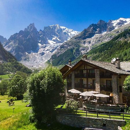 Auberge De La Maison Courmayeur Esterno foto