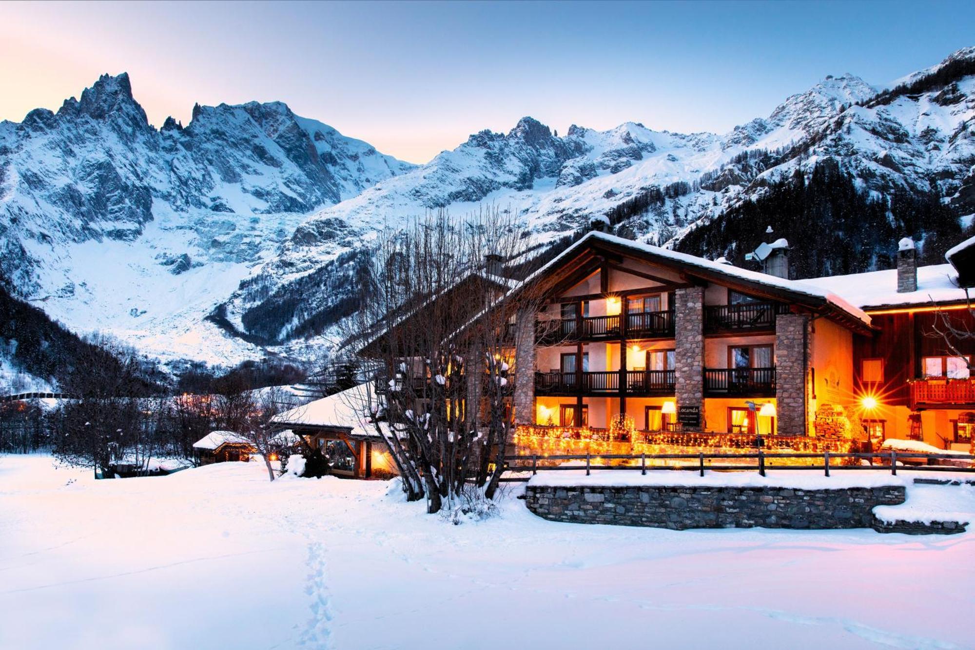 Auberge De La Maison Courmayeur Esterno foto
