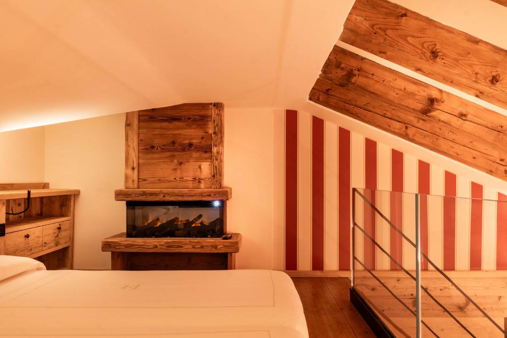Auberge De La Maison Courmayeur Esterno foto