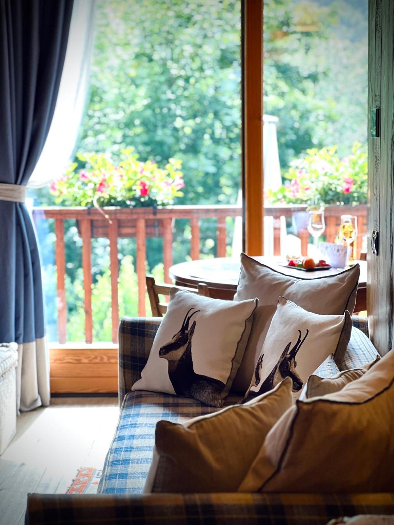 Auberge De La Maison Courmayeur Esterno foto