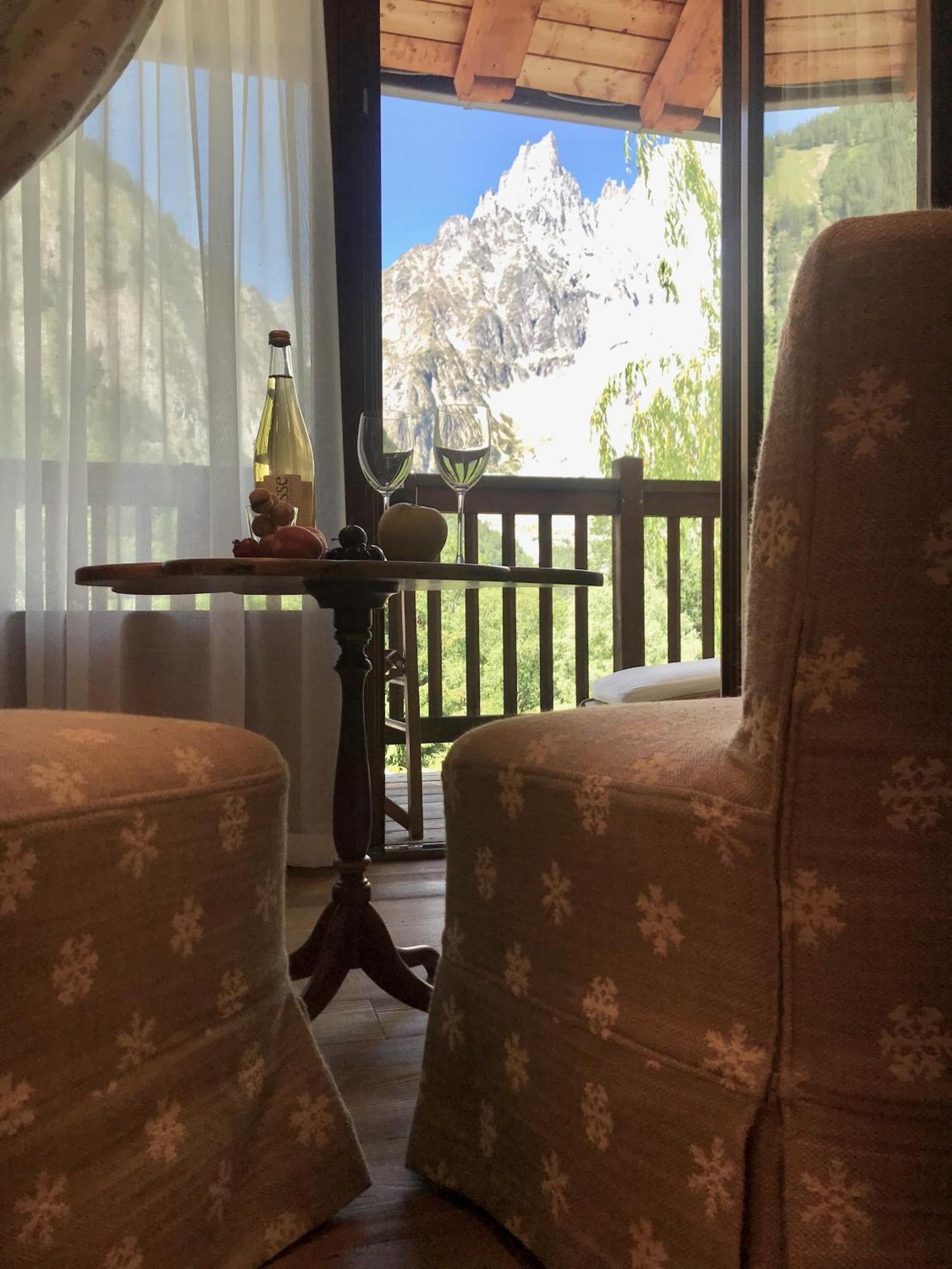 Auberge De La Maison Courmayeur Esterno foto