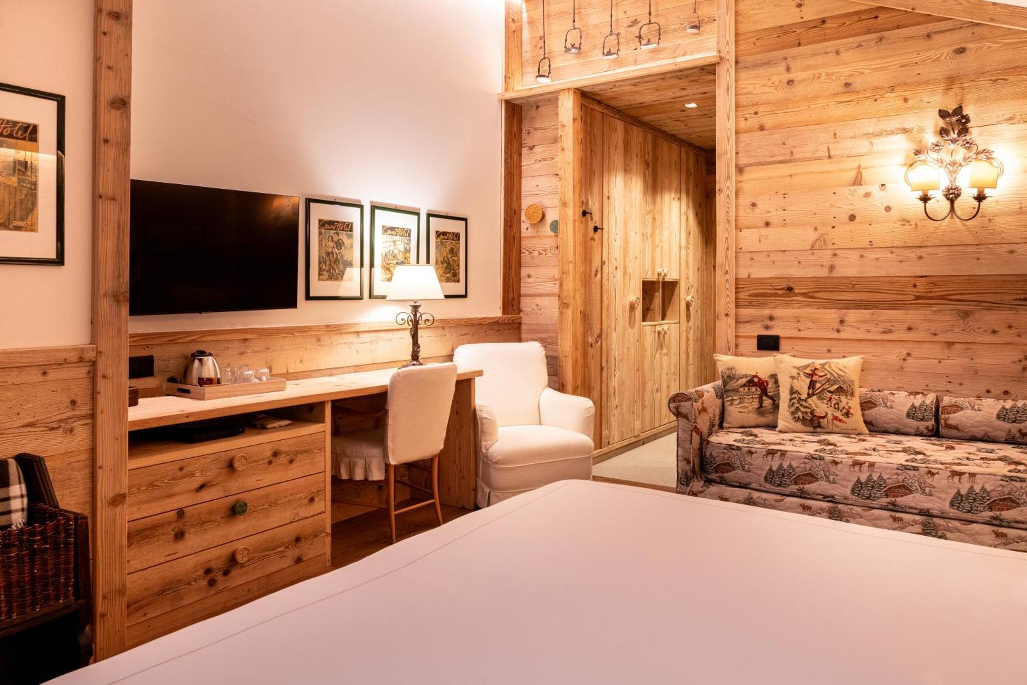 Auberge De La Maison Courmayeur Esterno foto