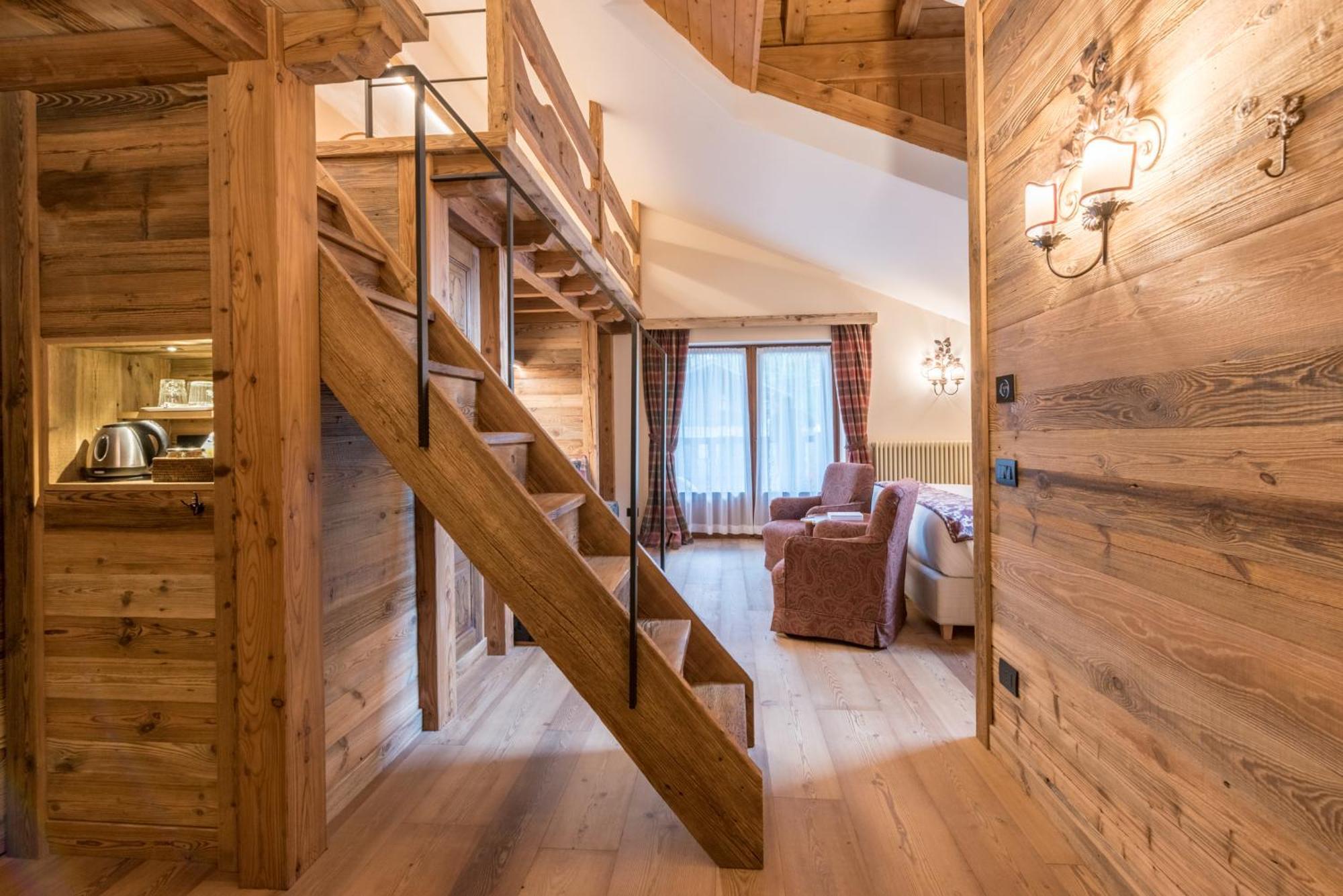 Auberge De La Maison Courmayeur Esterno foto