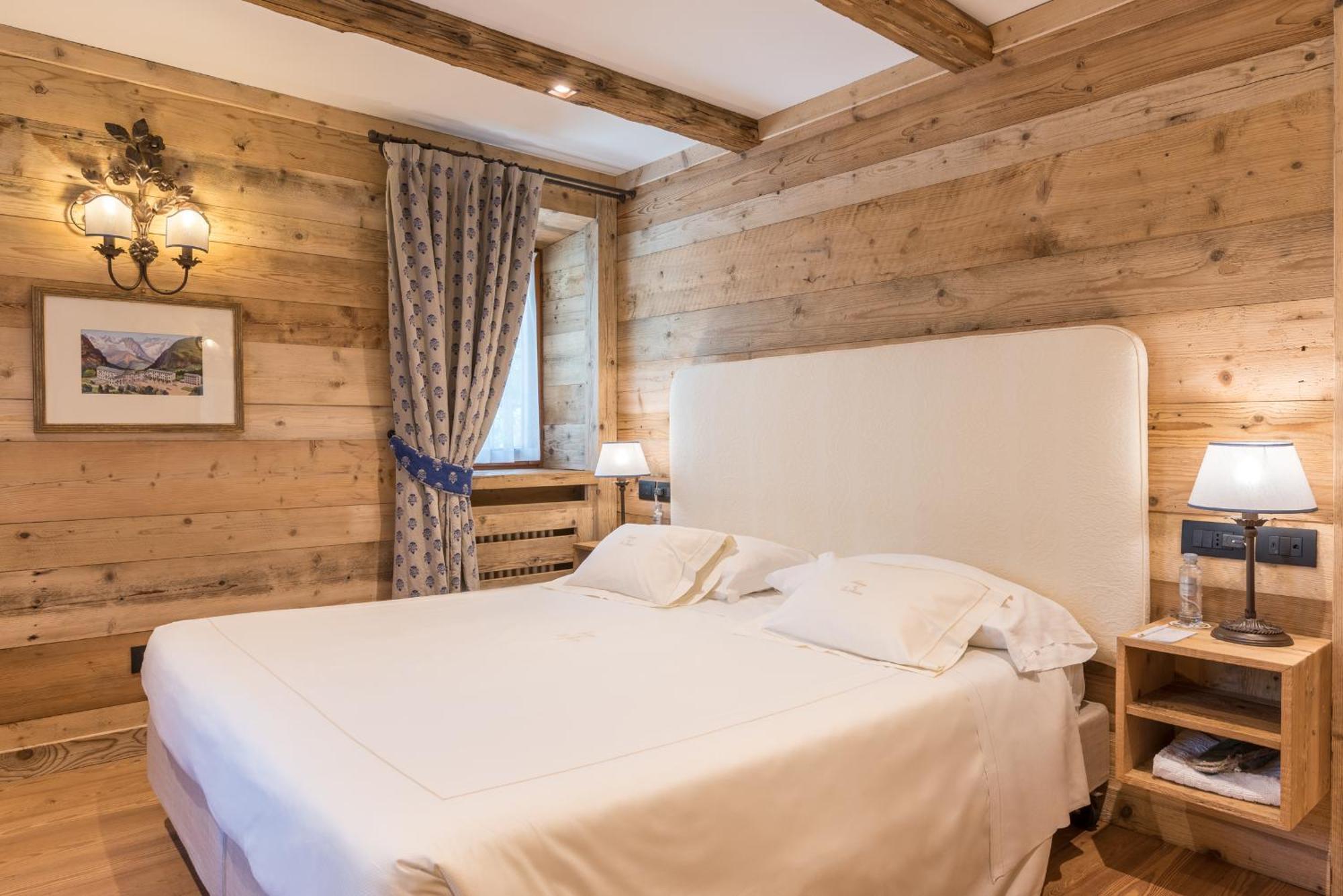 Auberge De La Maison Courmayeur Esterno foto
