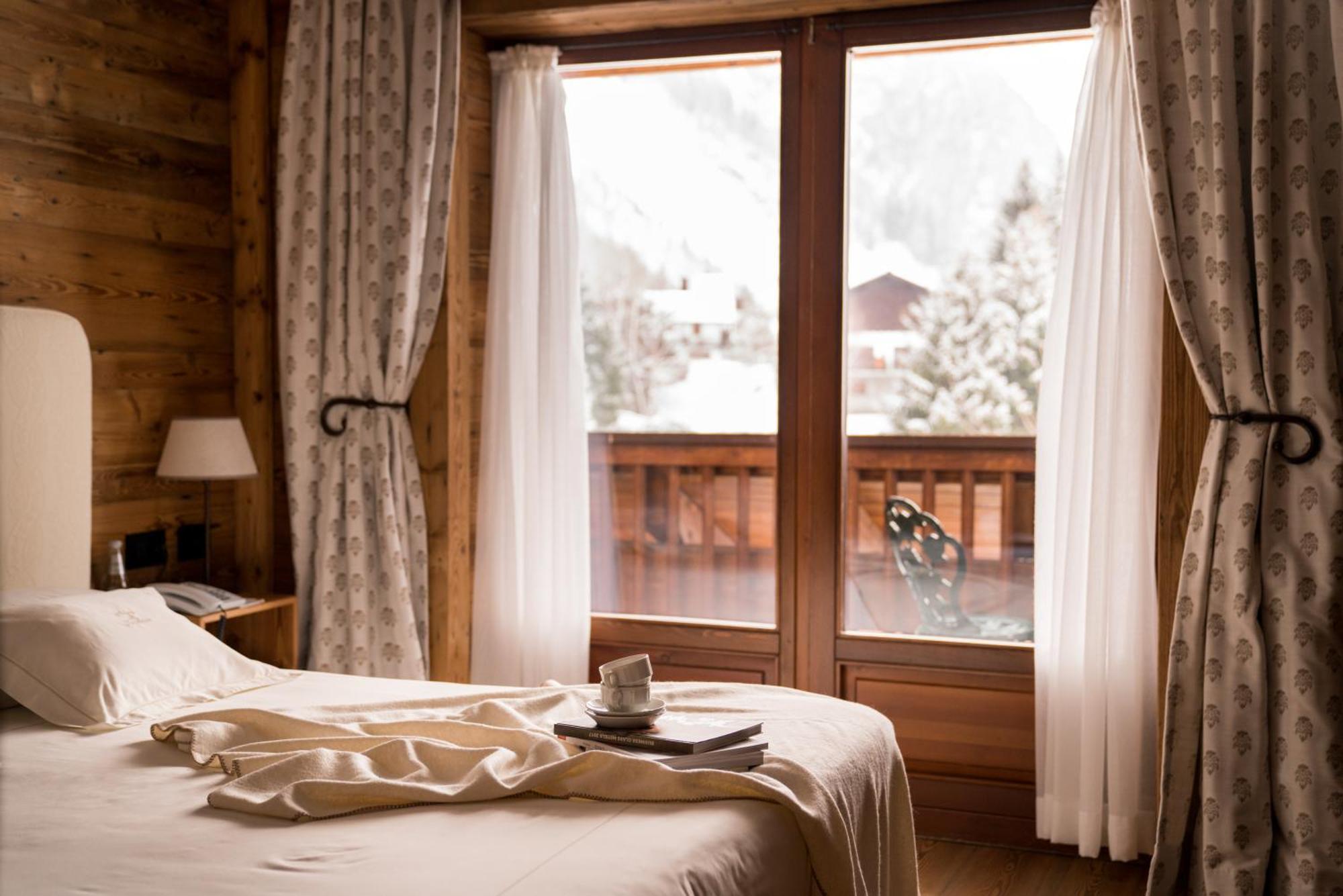 Auberge De La Maison Courmayeur Esterno foto