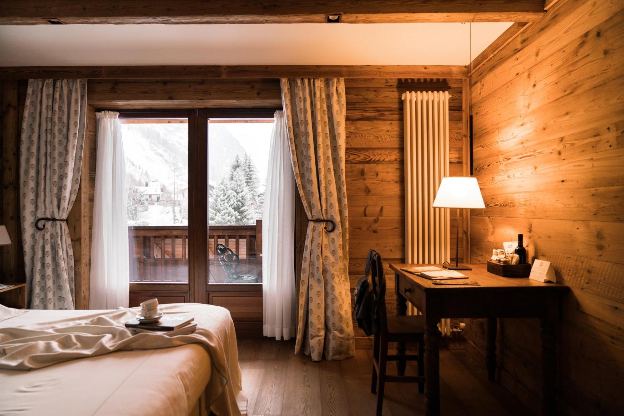 Auberge De La Maison Courmayeur Esterno foto