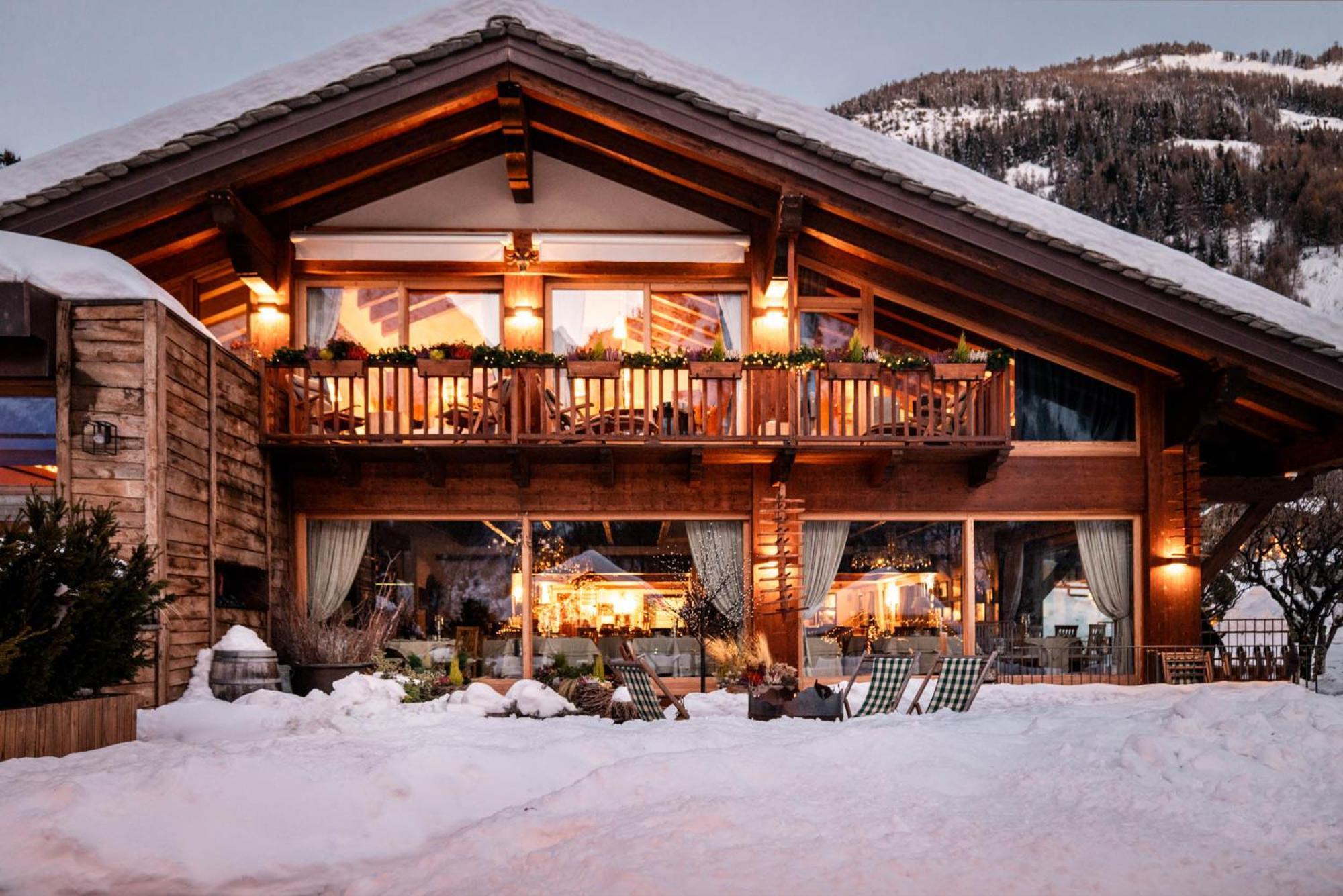 Auberge De La Maison Courmayeur Esterno foto