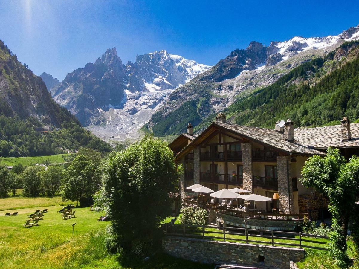 Auberge De La Maison Courmayeur Esterno foto